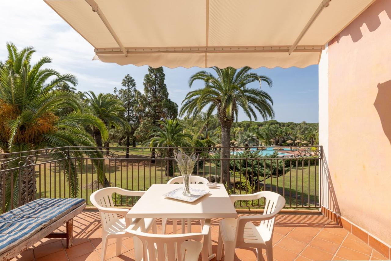 Apartments In Residence With Swimming Pool In Santa Margherita Di Pula, 250 Meters From The Sea Luaran gambar